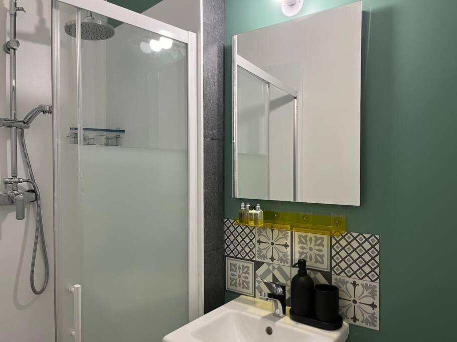 Appartement Hyper Centre Climatise Salon-de-Provence Zewnętrze zdjęcie